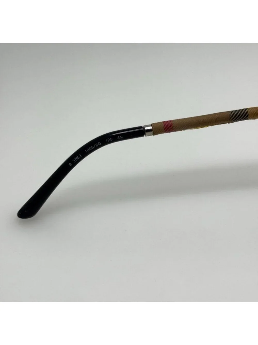 Burberry Sunglasses B 3063 1005/8G Italy 3N 125